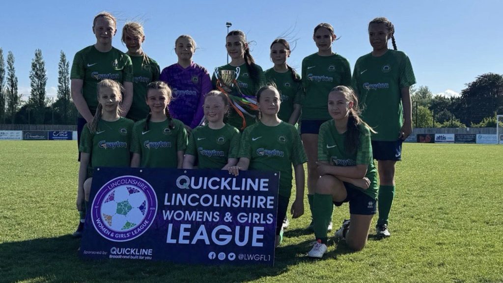 Dale Park Belles U14's girls football team